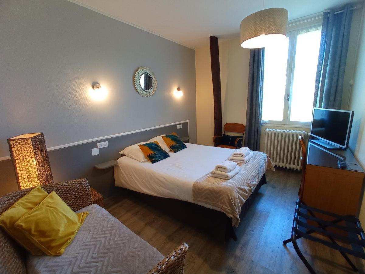 Hotel Ambroise Uzerche Exteriör bild